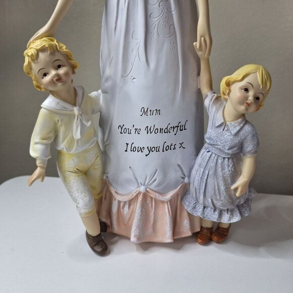 European Figurine Mum Children Mom Wonderful 12 Inches Tall Lightweight Gift - Picture 13 of 14